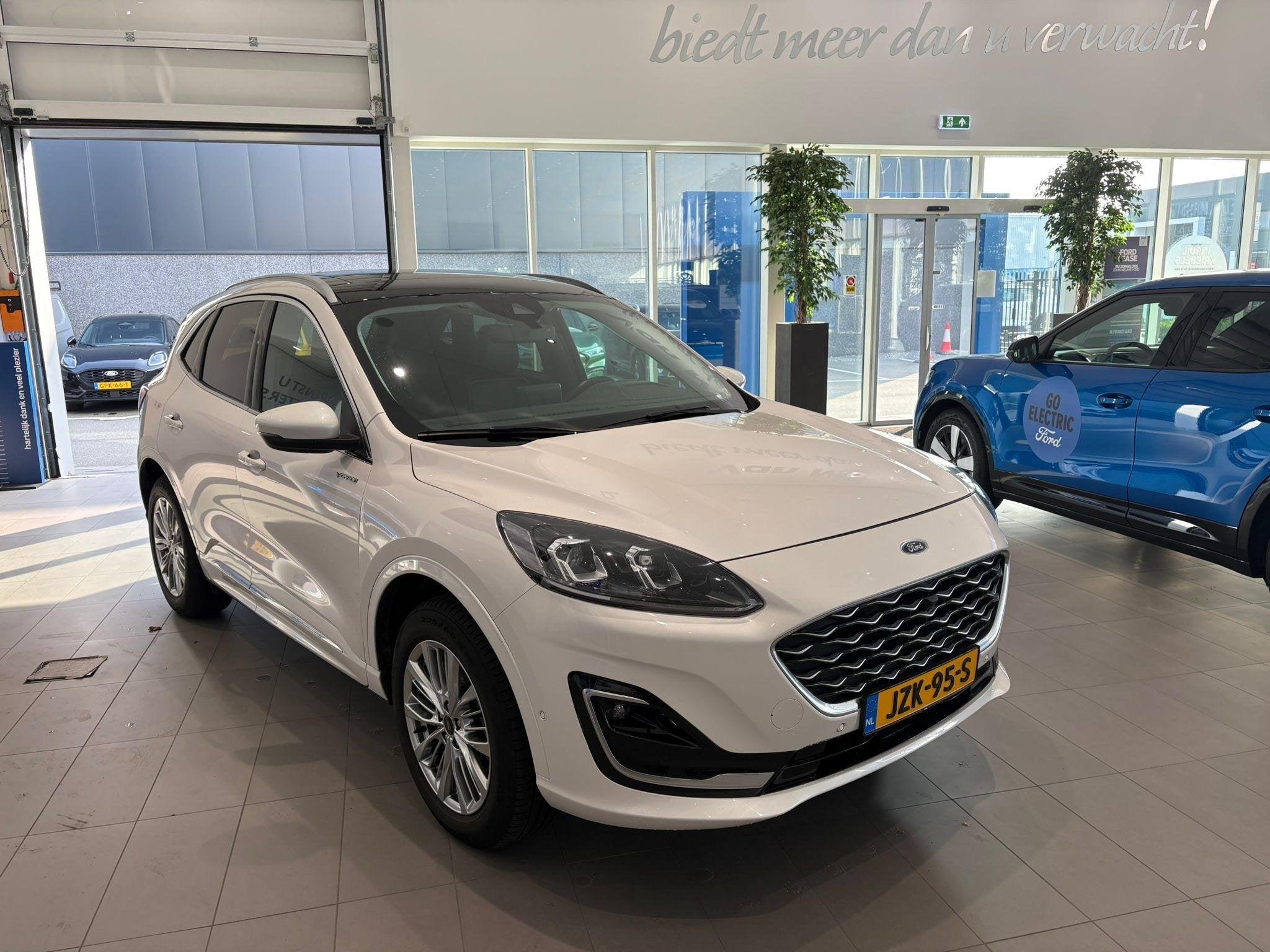 Ford Kuga 2.5 PHEV Vignale TREKHAAK | VIGNALE | LEDERE STOEL, 12 maanden, 14 kWh, Gebruikt, Euro 6