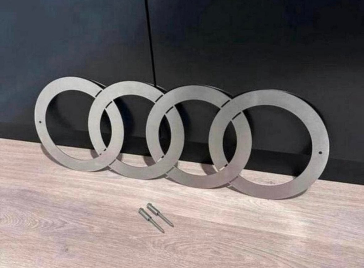 AUDI BORD INOX/RVS 70X25, Verzamelen, Ophalen of Verzenden, Zo goed als nieuw, Auto's