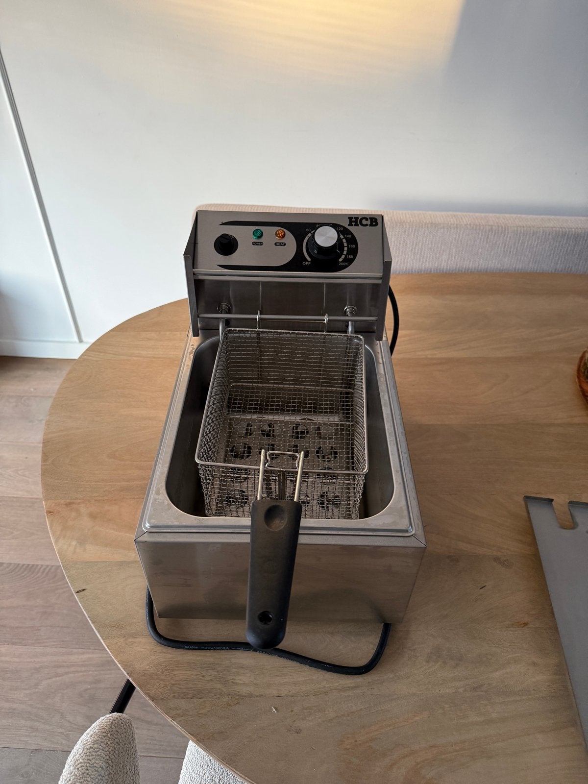 HCB Frituurpan - Zo goed als nieuw, 4 liter of meer, Ophalen, Zo goed als nieuw, Uitneembare binnenpan