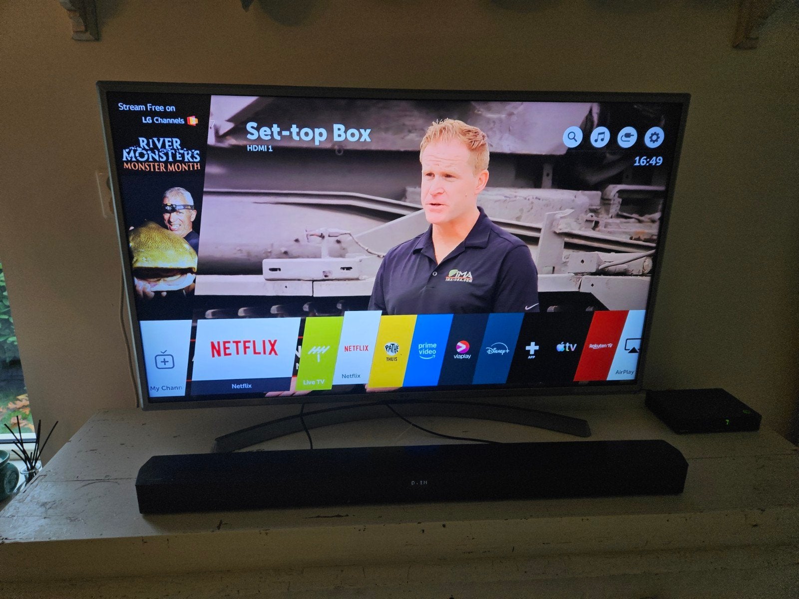 LG 43' ledtv, Ophalen, Gebruikt, 50 Hz, 100 cm of meer