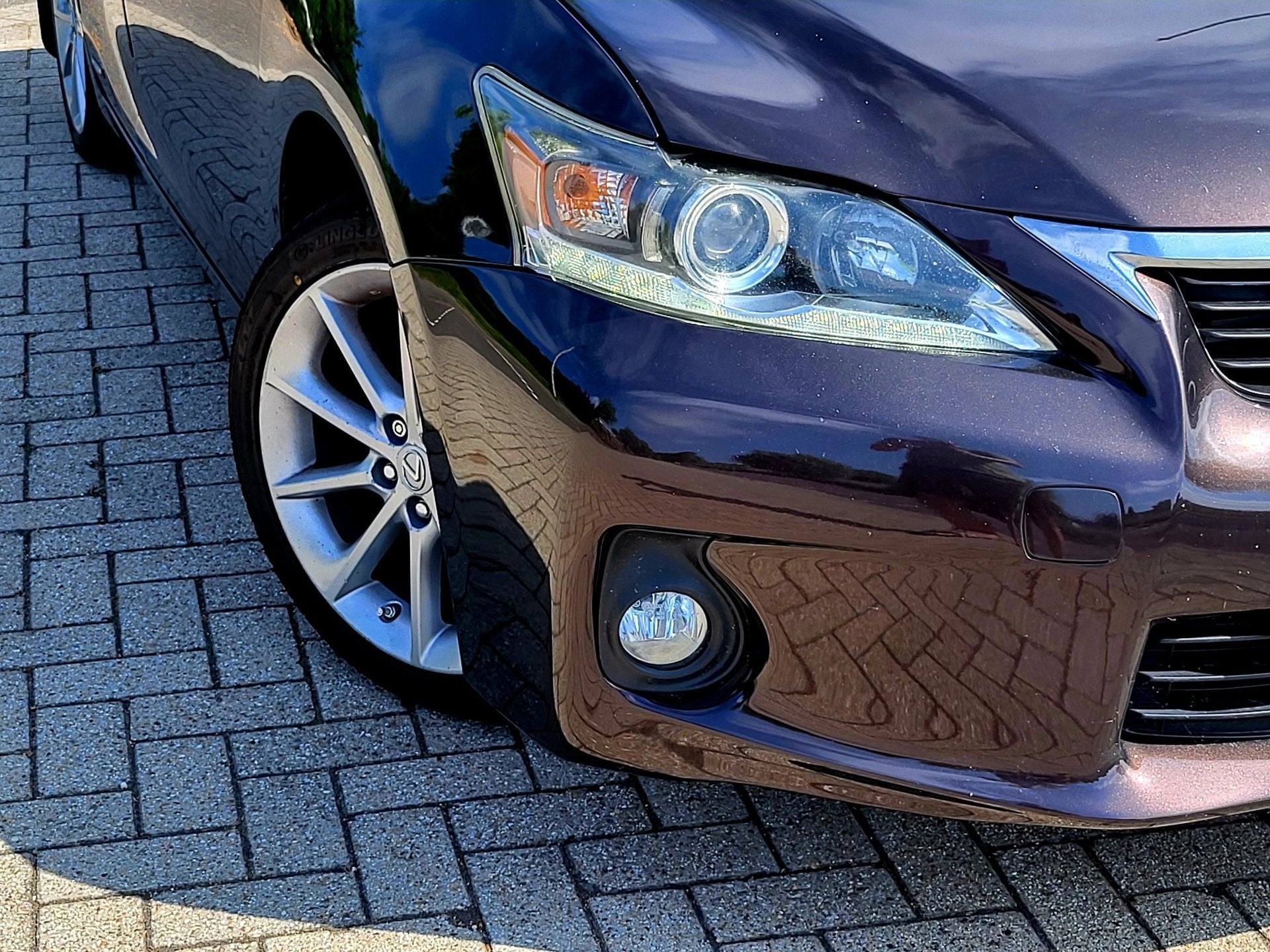 Lexus CT 200h Hybride 136 ch • Boîte auto • Cuir beige • GPS • Caméra de recul • Keyless
