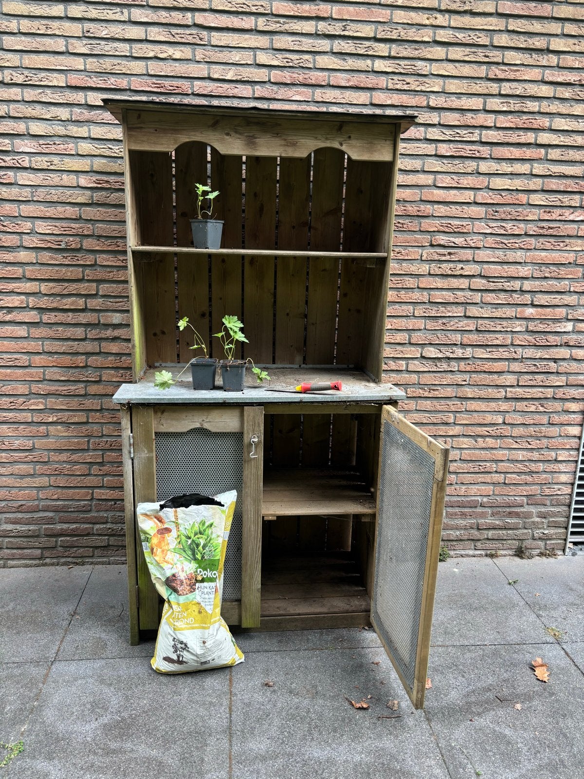 Houten Tuinkast met Opbergruimte en Werkblad, Ophalen, Gebruikt, Hout, Overige typen