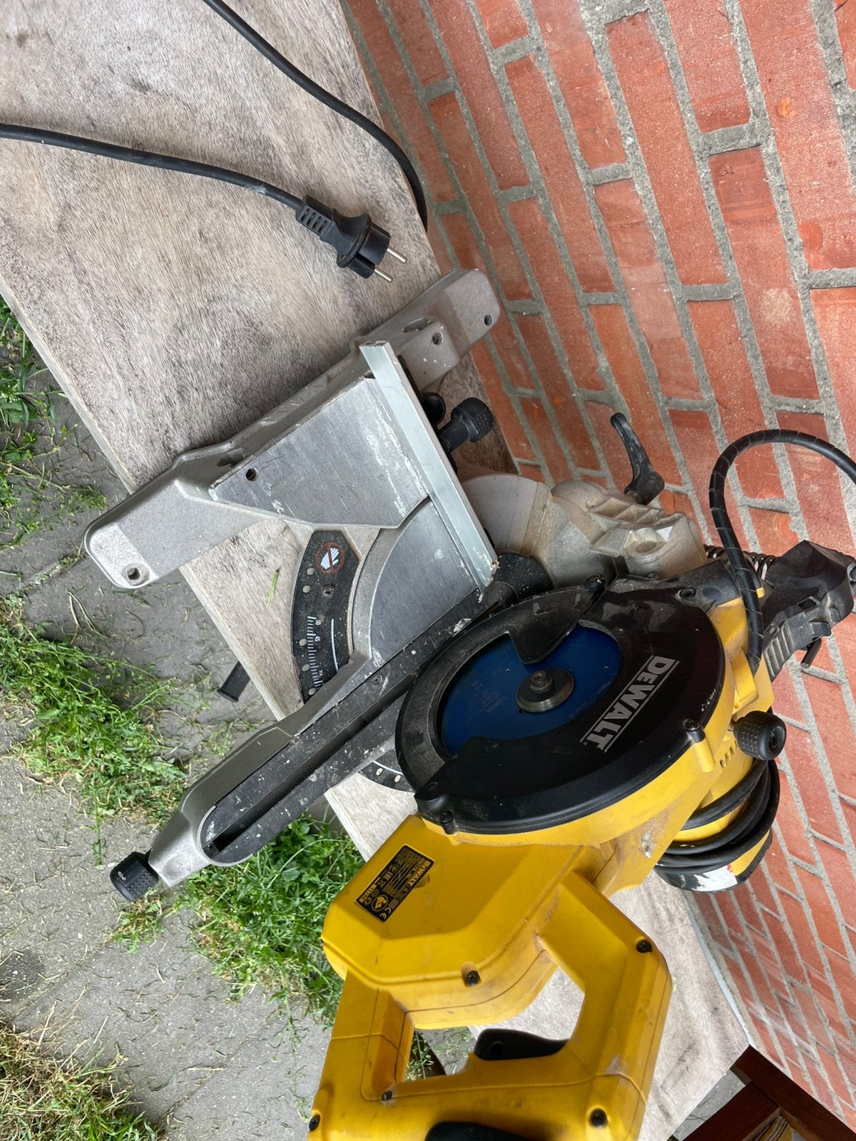 Dewalt afkortzaag, Gebruikt, Ophalen of Verzenden, Afkortzaag, 30 tot 70 mm
