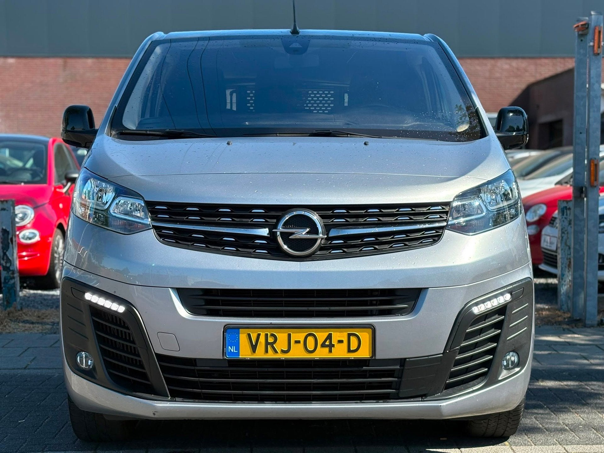 Opel Vivaro 2.0 CDTI L3H1 Innovation 5+1 | Rolstoelvervoer |, Auto's, Stof, Gebruikt, 4 cilinders, Origineel Nederlands