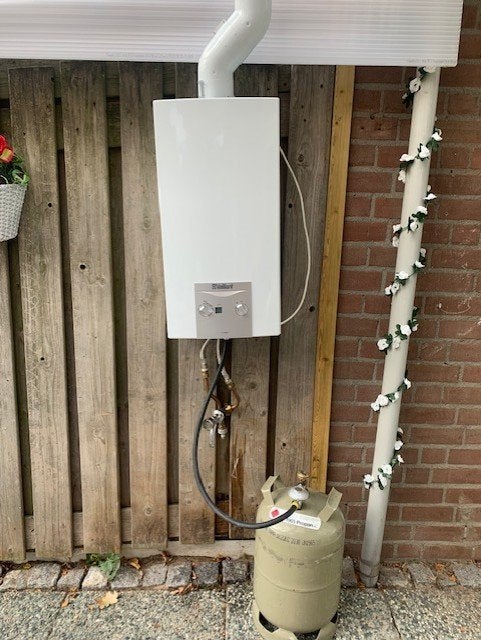 Vaillant turboMag  17 litre propaangas/flessengas, Doe-het-zelf en Verbouw, Geisers en Boilers, Ophalen, Zo goed als nieuw, Minder dan 20 liter