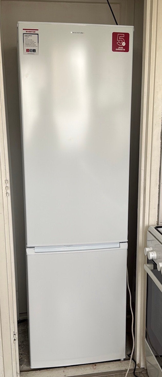 Inventum koel-vriescombinatie 270L D Zo goed als nieuw, Witgoed en Apparatuur, Koelkasten en IJskasten, Ophalen, 200 liter of meer