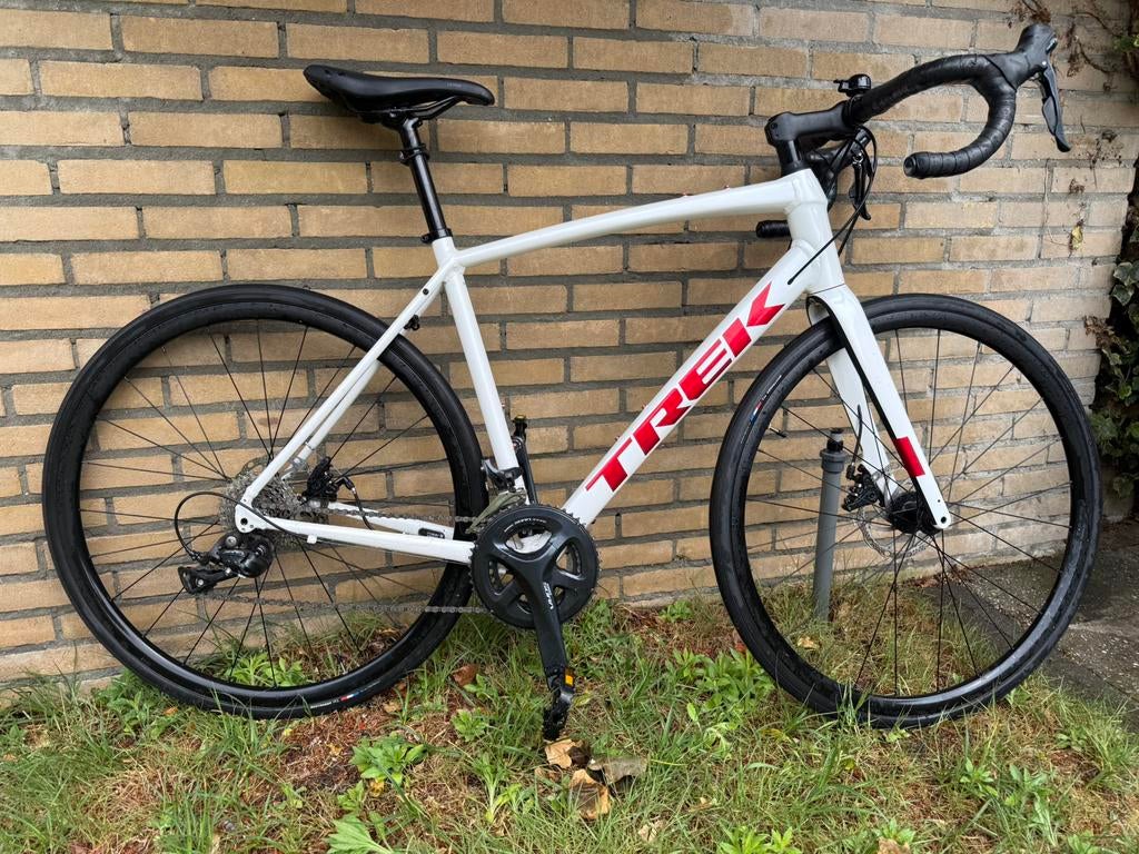 Trek Domane AL 3 Disc 2023 | Shimano Sora, Fietsen en Brommers, Aluminium, Zo goed als nieuw, Dames, Meer dan 20 versnellingen