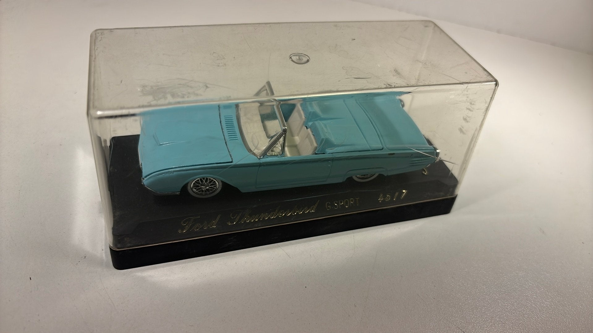 Ford thunderbrid solido 1.43, Auto, Solido, Ophalen of Verzenden, A