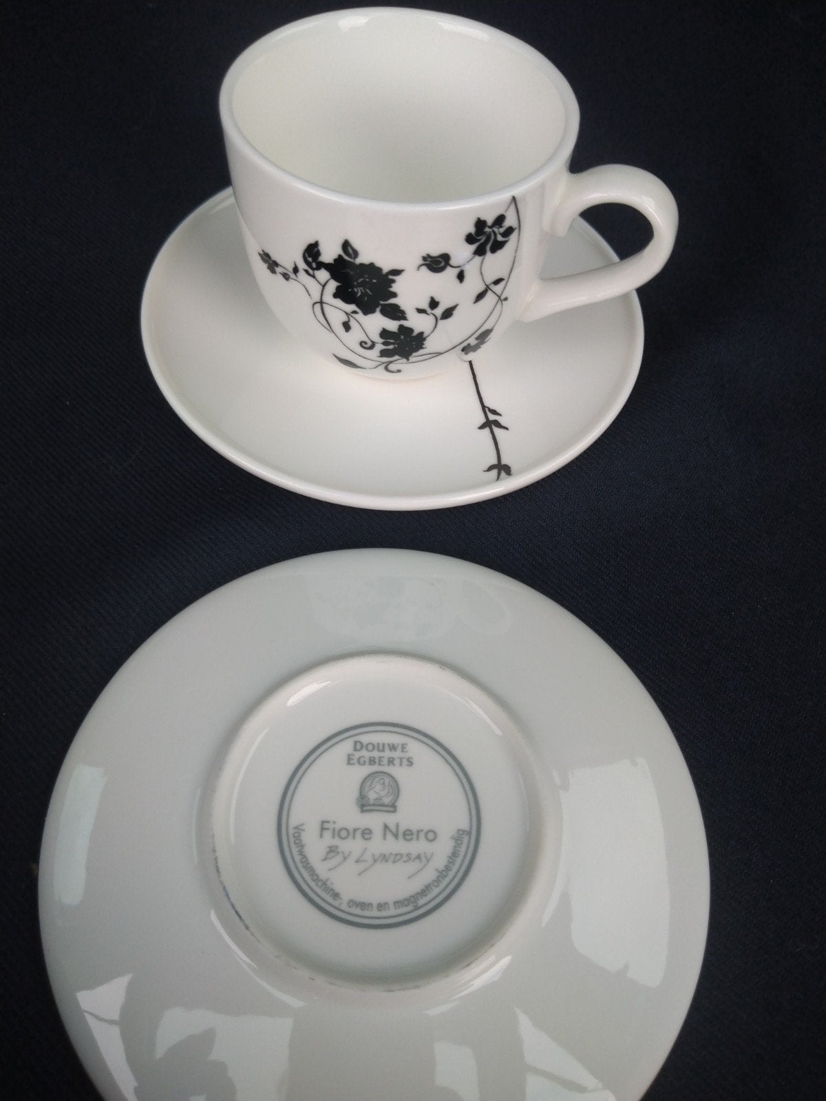 6 douwe egberts espresso kop enschotels fiore nero setprijs, Ophalen of Verzenden, Porselein, Overige stijlen, Kop(pen) en/of Schotel(s)