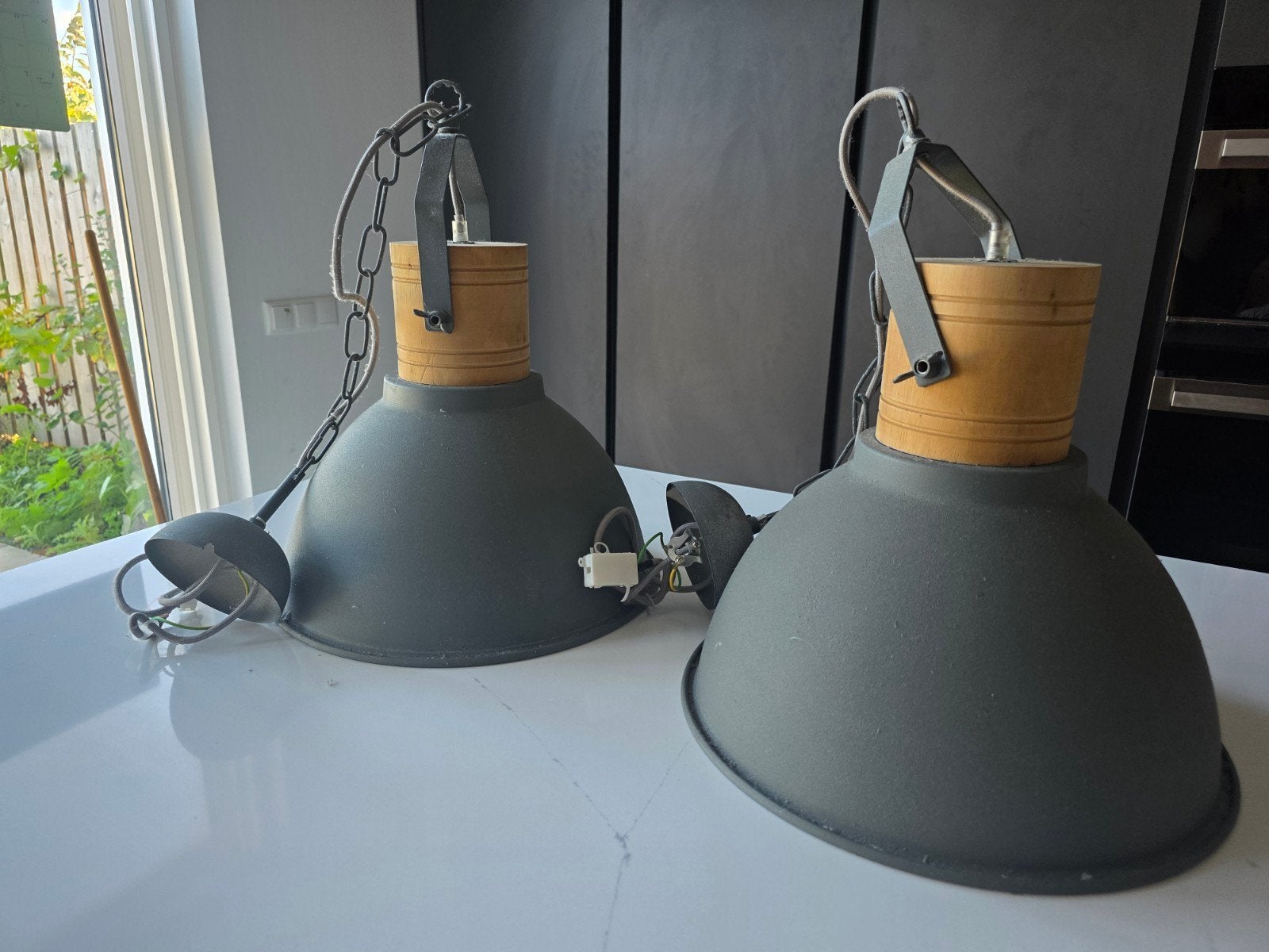 2x Industriële hanglampen: Brilliant Frieda & Mexlite Emile, Ophalen, Gebruikt, Hout, Industrieel
