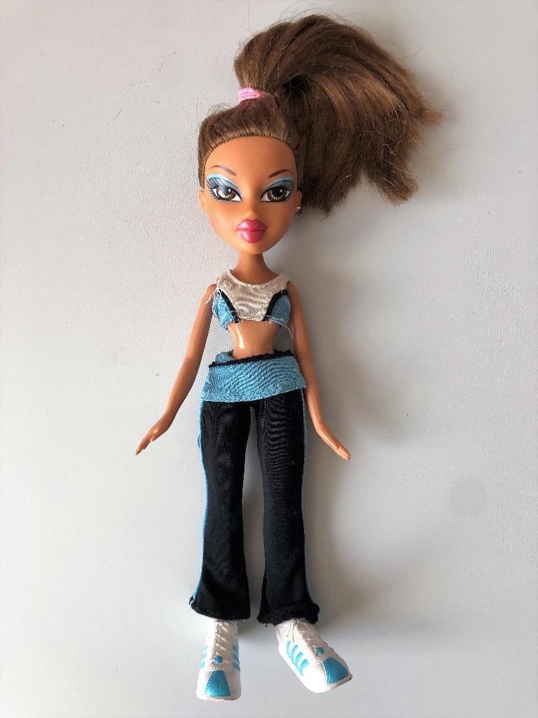 Fashion doll Pop Bratz Yasmine first edition 2001, Verzamelen, Poppen, Ophalen of Verzenden, Gebruikt, Fashion Doll