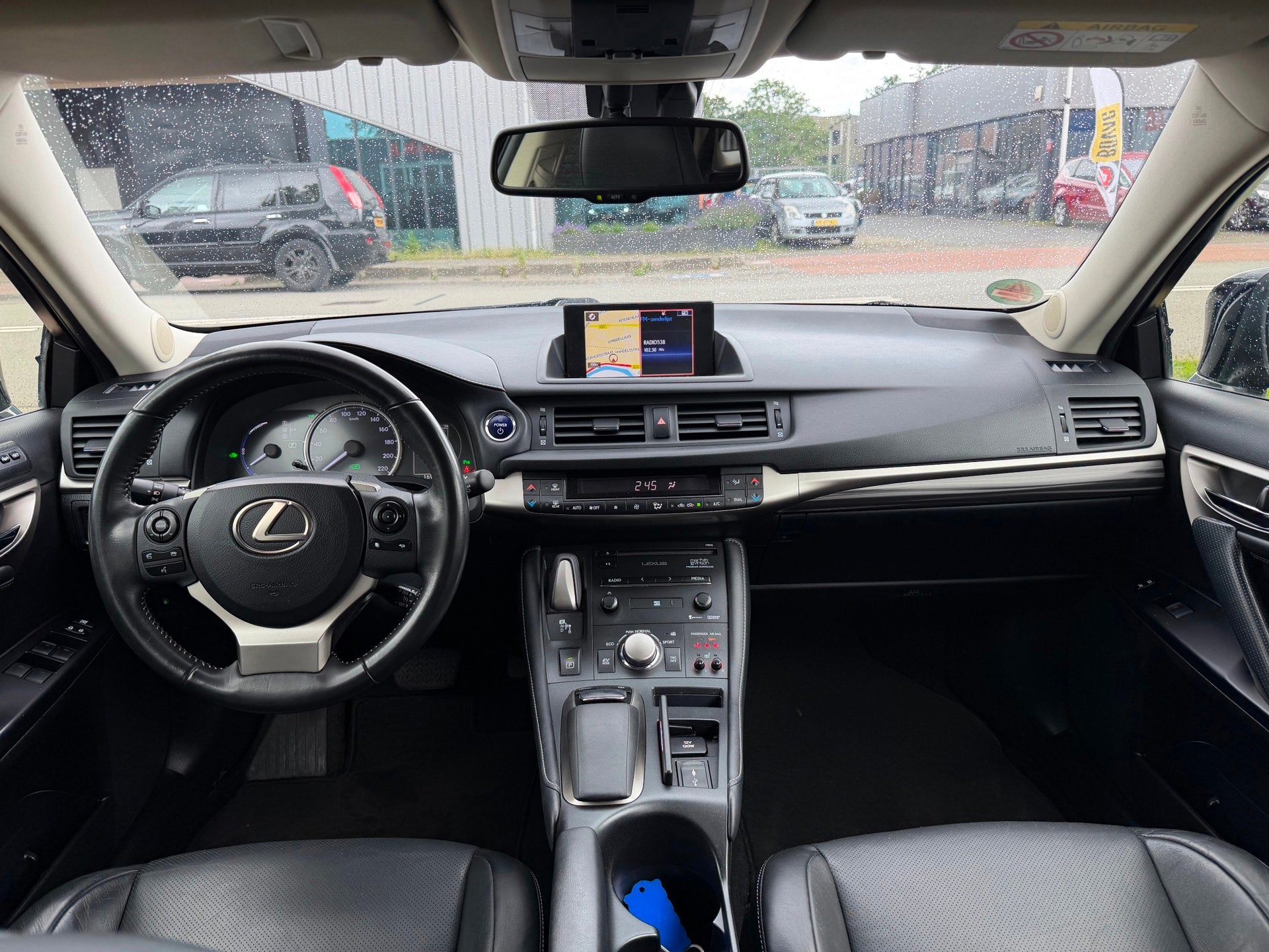 Lexus CT 200h Luxury Line Aut/Leer/Navi/Cruise/Xzenon/stoelv, Gebruikt, Euro 6, 4 cilinders, Zwart