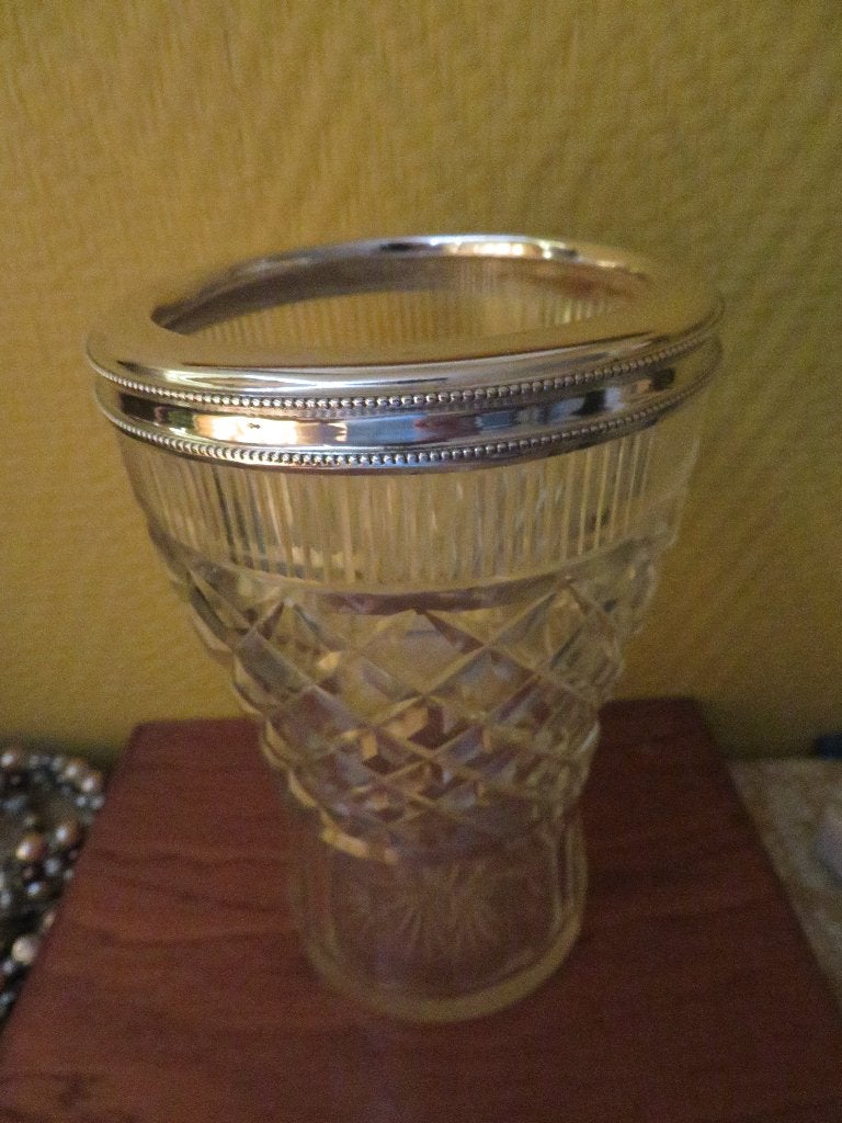 Vaas met zilveren rand, Antiek en Kunst, Ophalen of Verzenden, Zilver
