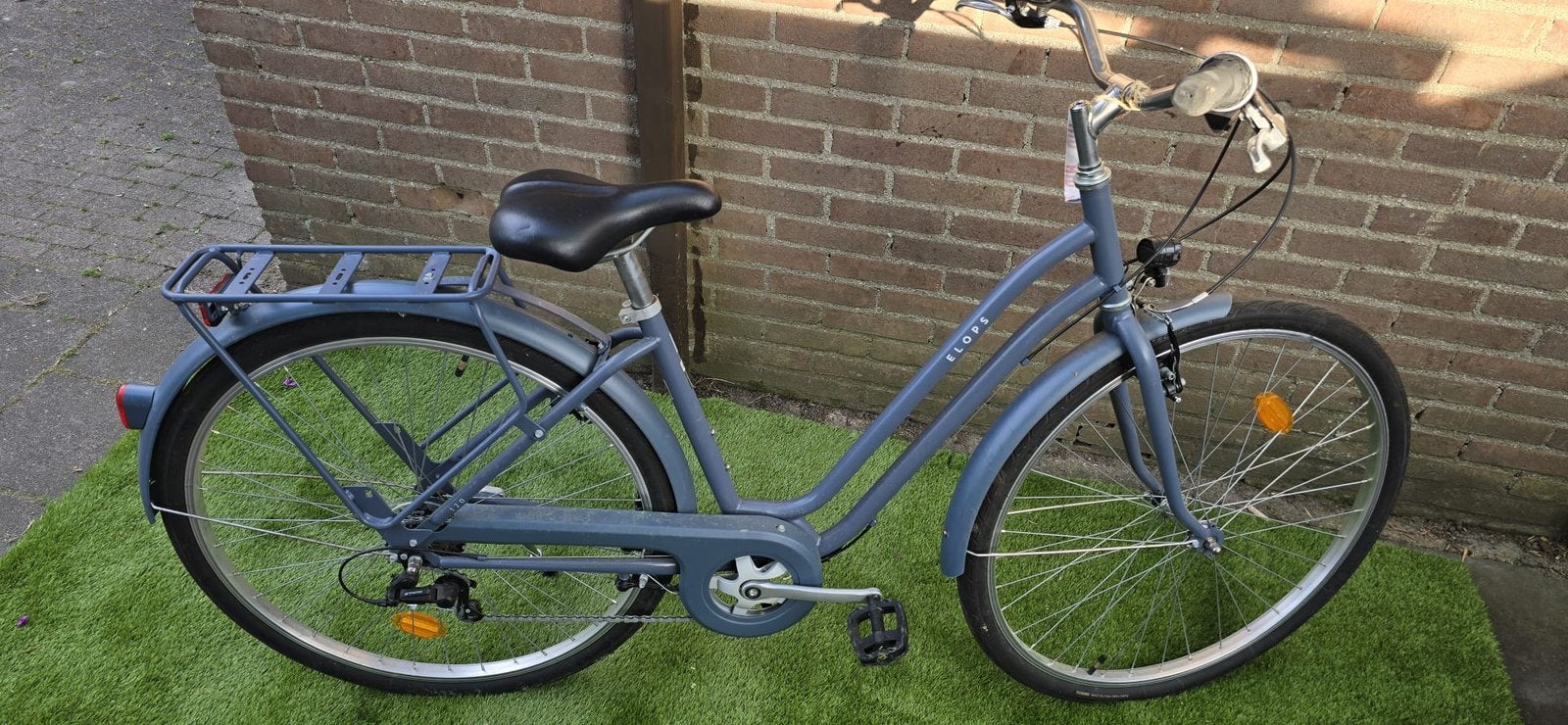 28 inch Elops 120 damesfiets zo goed als nieuw, Fietsen en Brommers, Velgrem, Versnellingen, Zo goed als nieuw, 50 tot 53 cm