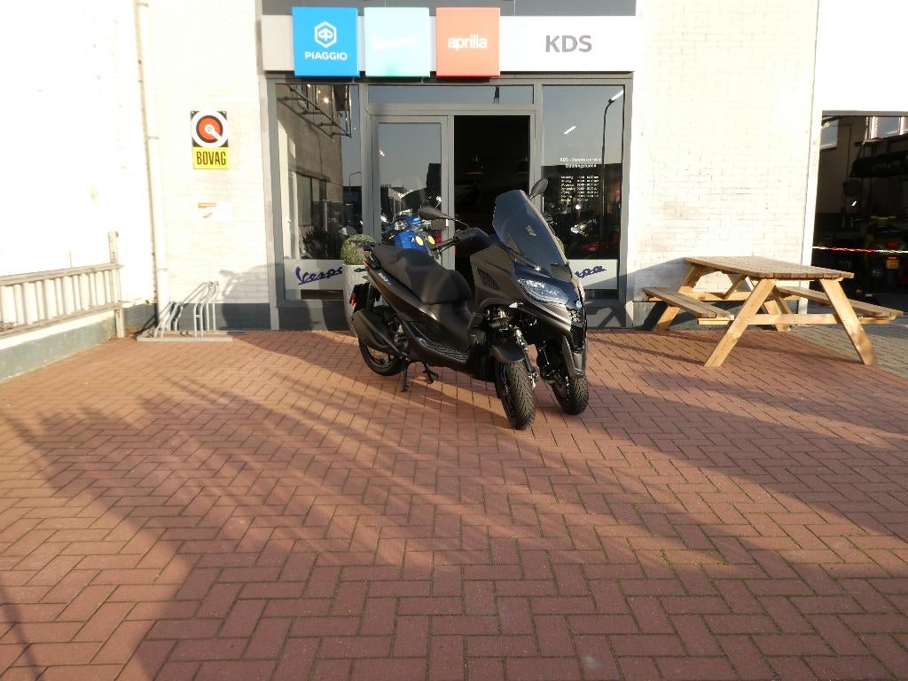 Piaggio MP3 310 Sport DEMO (BTW-voertuig), Motoren, Piaggio & C. SpA, Scooter, Info@piaggio.com, Bedrijf