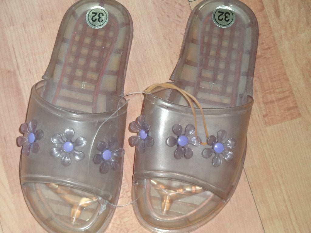 Transparante slippers met bloemetjes maat 32, Meisje, Overige typen, Nieuw, Ophalen of Verzenden