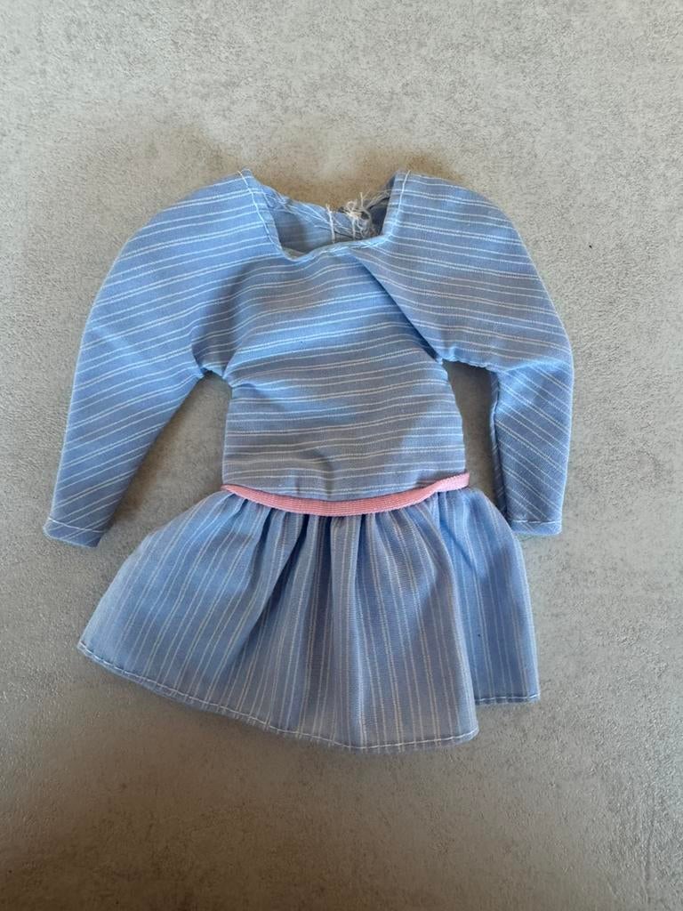 Barbie jurkje jaren 80/90, Ophalen of Verzenden, Gebruikt, Kleertjes