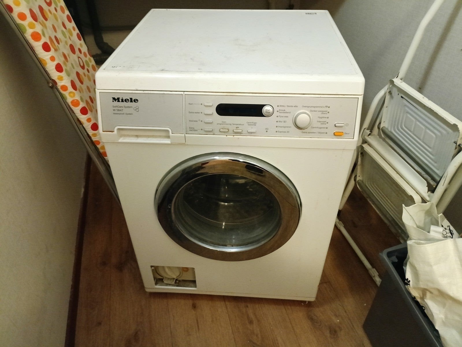 Goedwerkende Miele Wasmachine W 5847 - Ophalen Dordrecht, Ophalen, Gebruikt, Voorlader, Kort programma