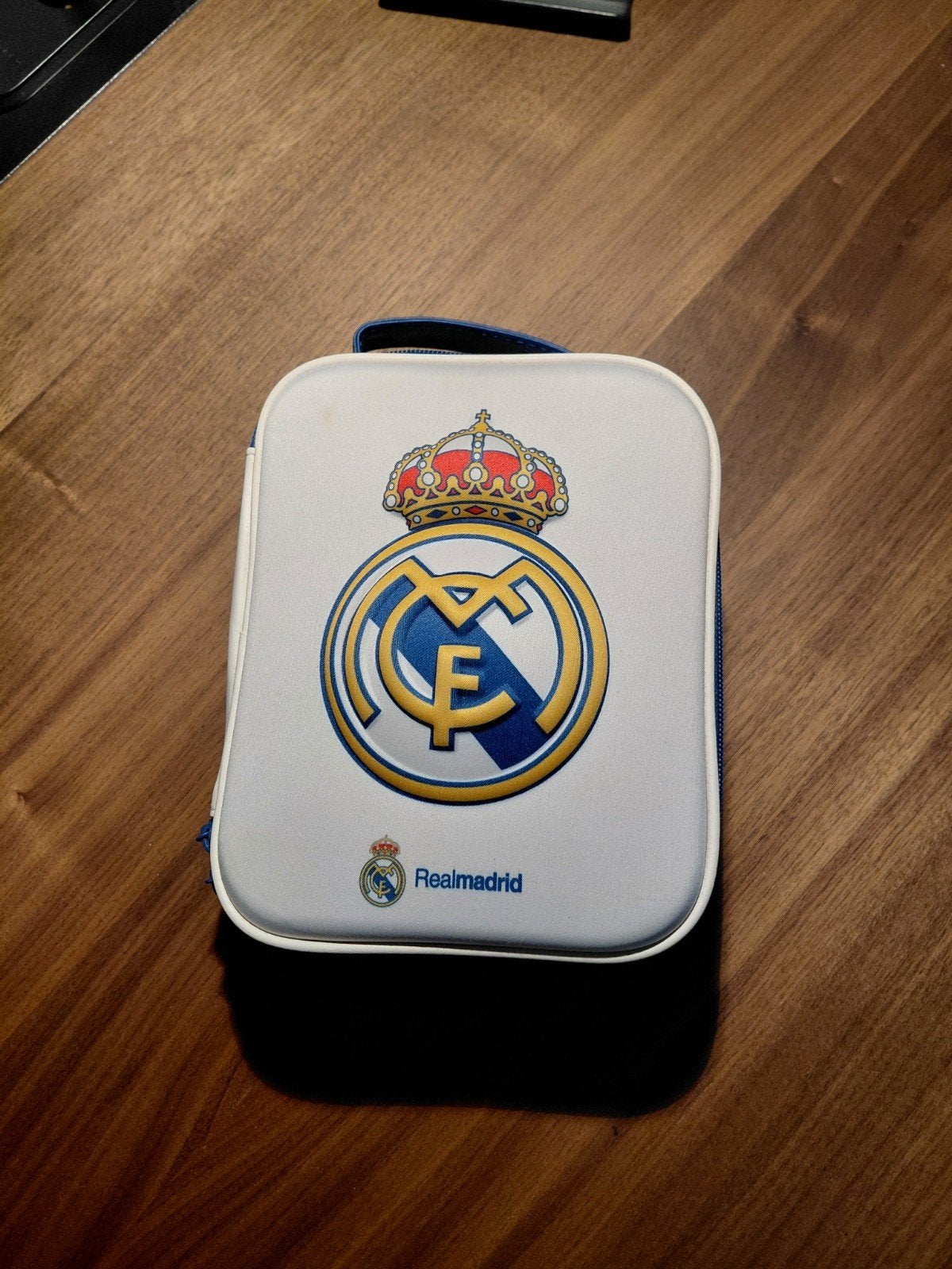 Real Madrid wc tas. Wit., Ophalen, Zo goed als nieuw, Buitenlandse clubs, Overige typen
