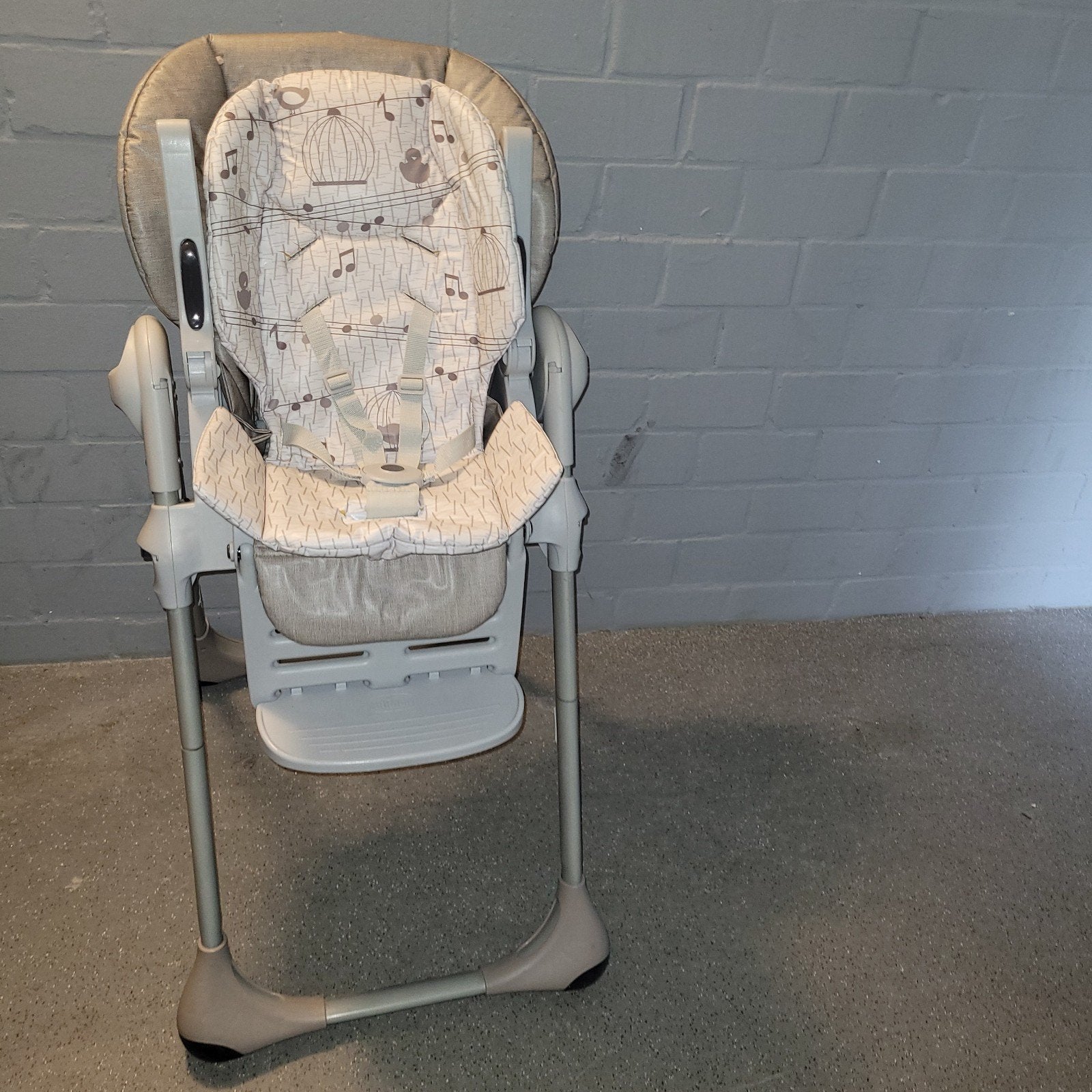 Chicco Polly 2-in-1 eetstoel - Gebruikt, goede staat, Kinderen en Baby's, Kinderstoelen, Ophalen