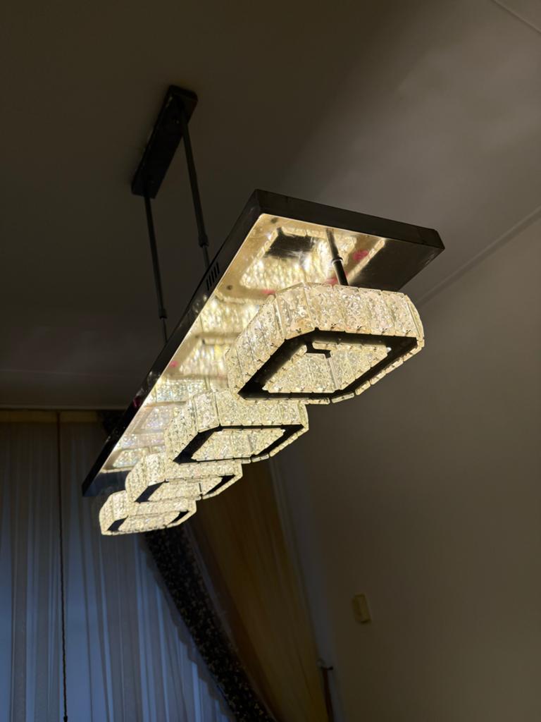 Moderne LED hanglamp voor eettafel – zeer goede staat, Huis en Inrichting, Ophalen of Verzenden, Zo goed als nieuw, Glas, Modern