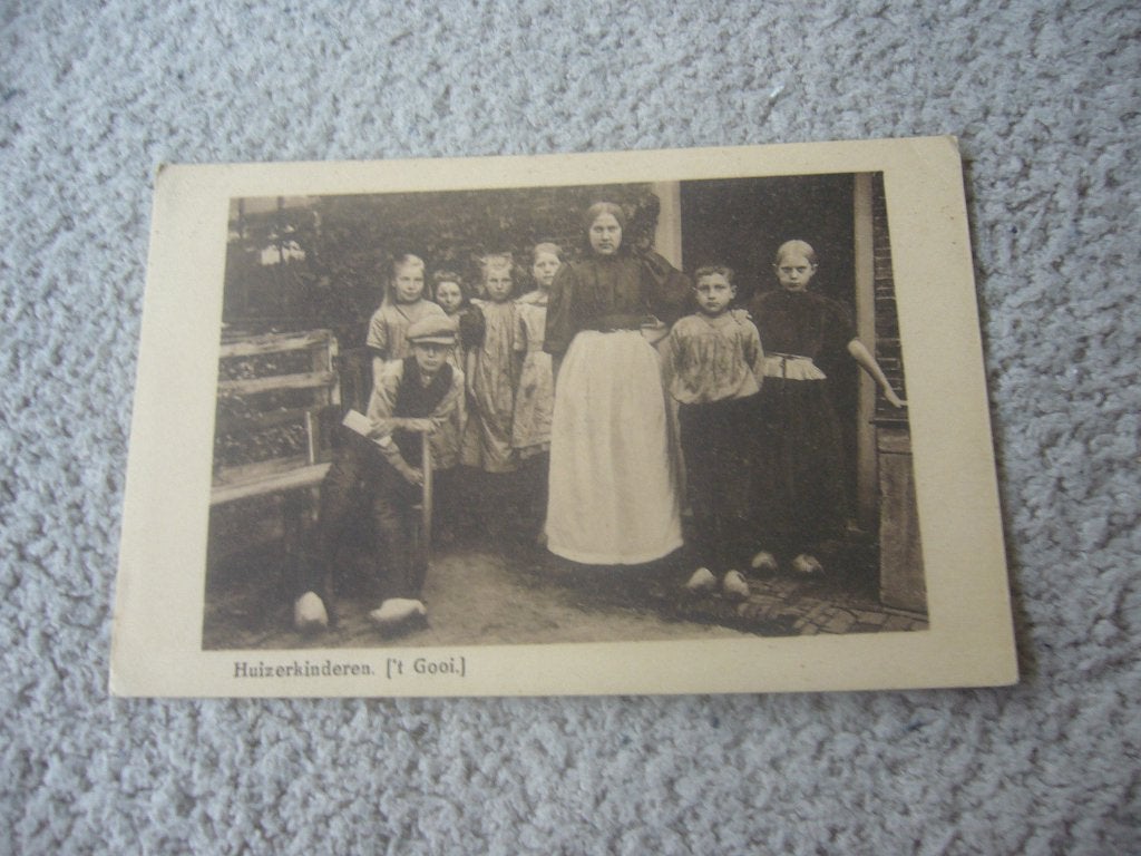T, GOOI  =  HUIZERKINDEREN    1922, Ophalen of Verzenden, 1920 tot 1940, Gelopen, Noord-Holland