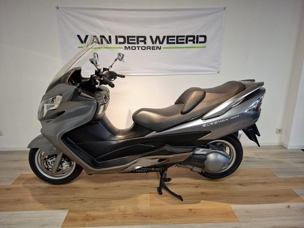 SUZUKI BURGMAN 400 (bj 2010), Motoren, 400 cc, Motorrijbewijs A, Bedrijf, Onbekend