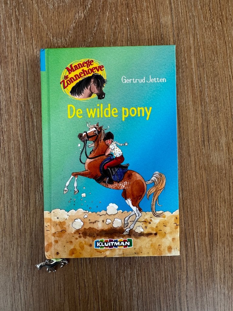 Manege de Zonnehoeve boek, Boeken, Kinderboeken | Jeugd | onder 10 jaar, Fictie algemeen, Ophalen of Verzenden, Zo goed als nieuw