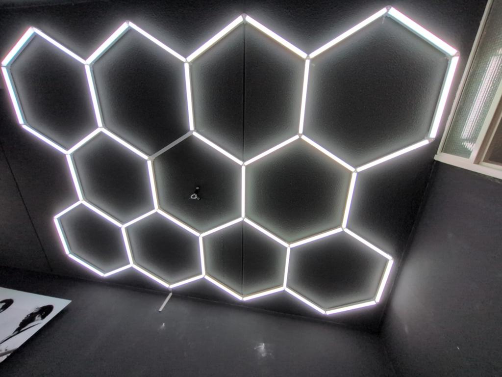 Moderne Hexagon LED Plafondverlichting - Uniek Design, Huis en Inrichting, Ophalen, Gebruikt, Modern, Geometrisch, Industrieel