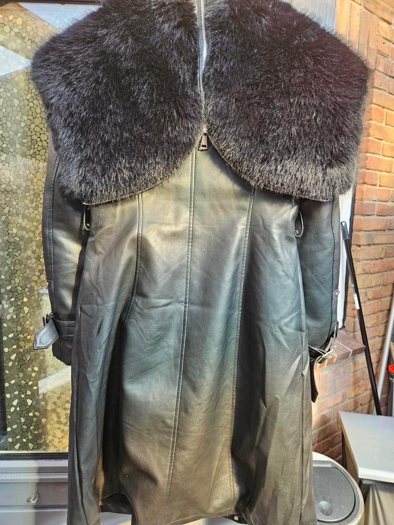 Mooie jas zwart met bond, Kleding | Dames, Ophalen of Verzenden, Zo goed als nieuw, Zwart
