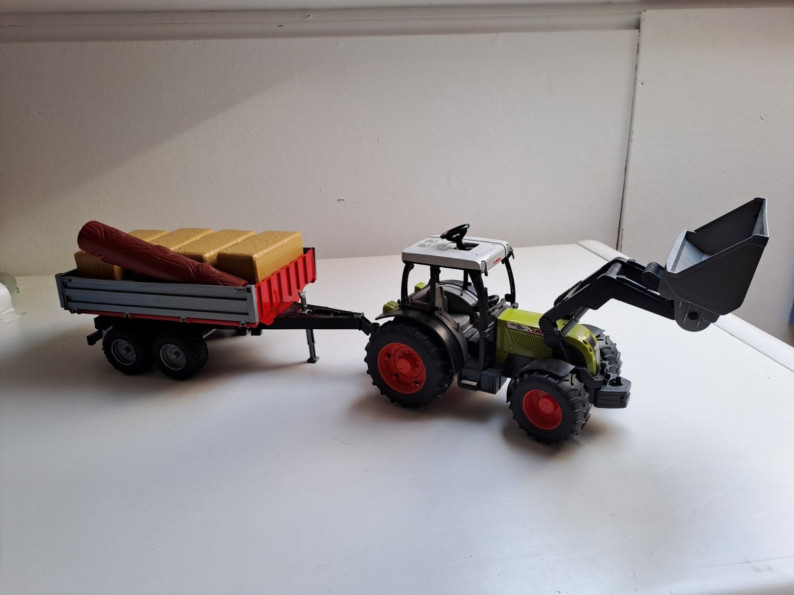 Speelgoed tractor met aanhanger, Ophalen, Gebruikt