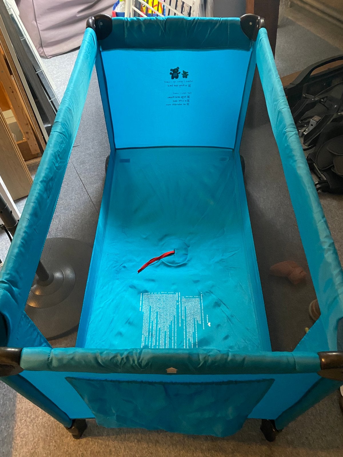 Campingbedje prenatal + matras, Ophalen, Gebruikt, Reisbedje