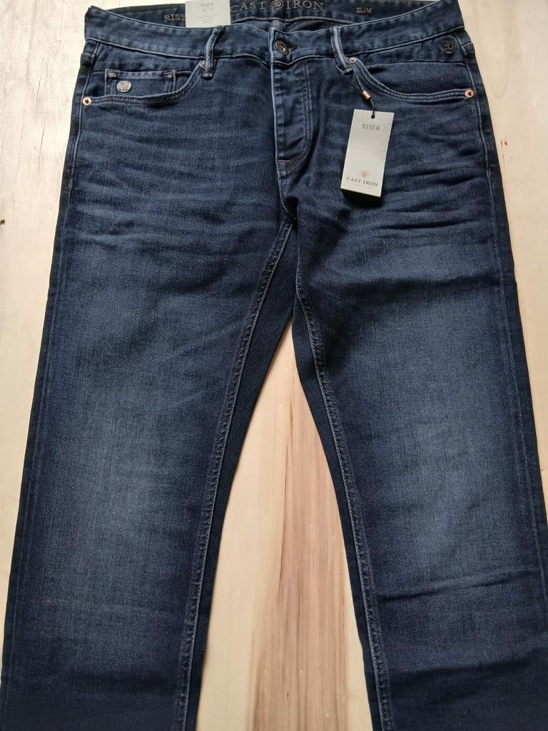 Cast Iron Riser slimfit jeans maat W33 L32, Blauw, Nieuw, Ophalen of Verzenden, W33 - W34 (confectie 48/50)