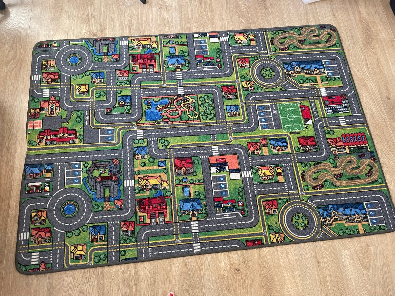 Speelkleed met wegen en stad - 200x138 cm, Ophalen, Zo goed als nieuw, Jongen of Meisje
