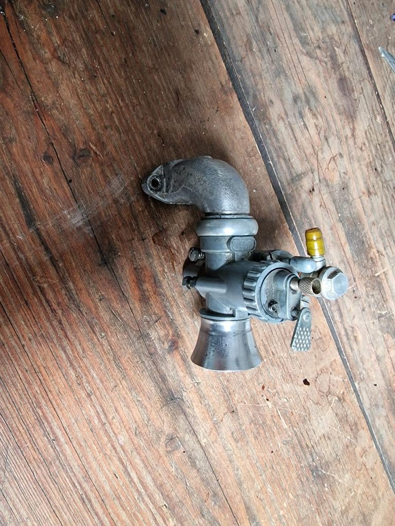 Dellorto MB22A carburateur, met Kreidler SB 20 mm spruitstuk, Ophalen of Verzenden, Carburateur