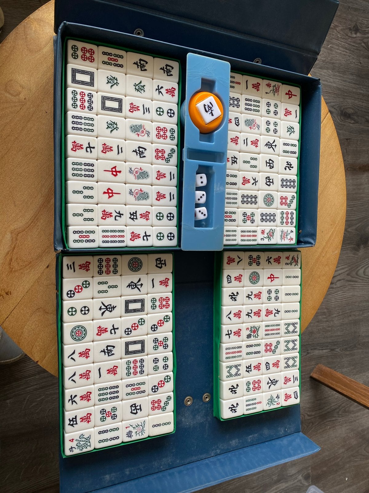 Vintage Mahjong Spel in Koffer - Compleet, Hobby en Vrije tijd, Gezelschapsspellen | Bordspellen, Drie of vier spelers, Ophalen of Verzenden