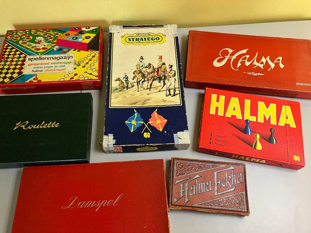 bordspellen Spellenmagazijn Stratego Roulette damspel Halma, Vijf spelers of meer, Ophalen of Verzenden, Gebruikt, Reisspel