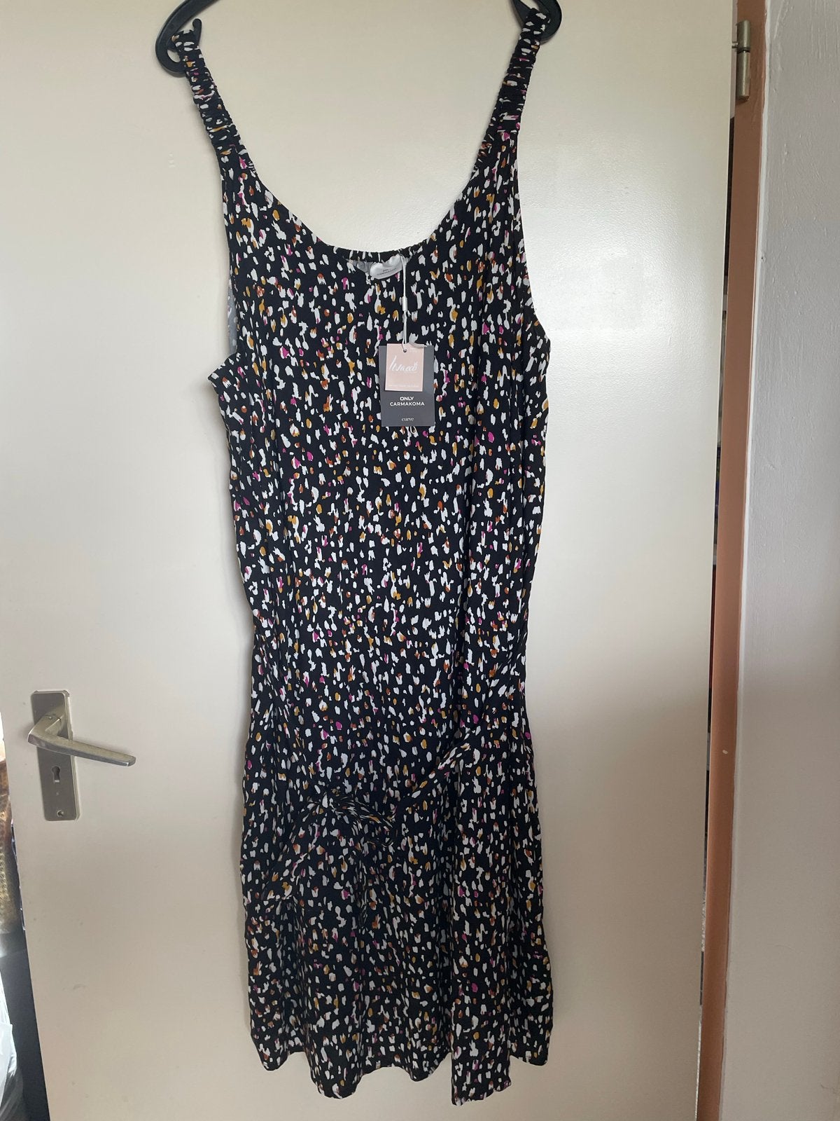ONLY Carmakoma Jurk Zwart met Print - Maat 54, Ophalen of Verzenden, Nieuw, Zwart