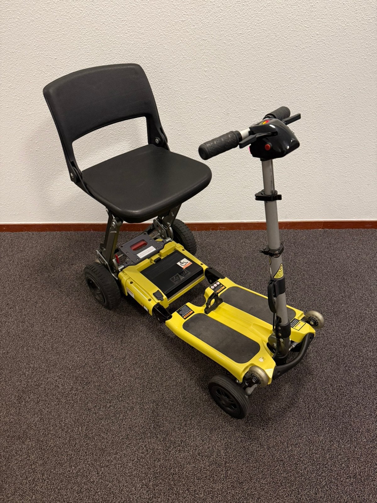 Luggie Elite Plus 4 Luxe Opvouwbare Scootmobiel met vering, Ophalen, Inklapbaar, Zo goed als nieuw, Elektrische rolstoel