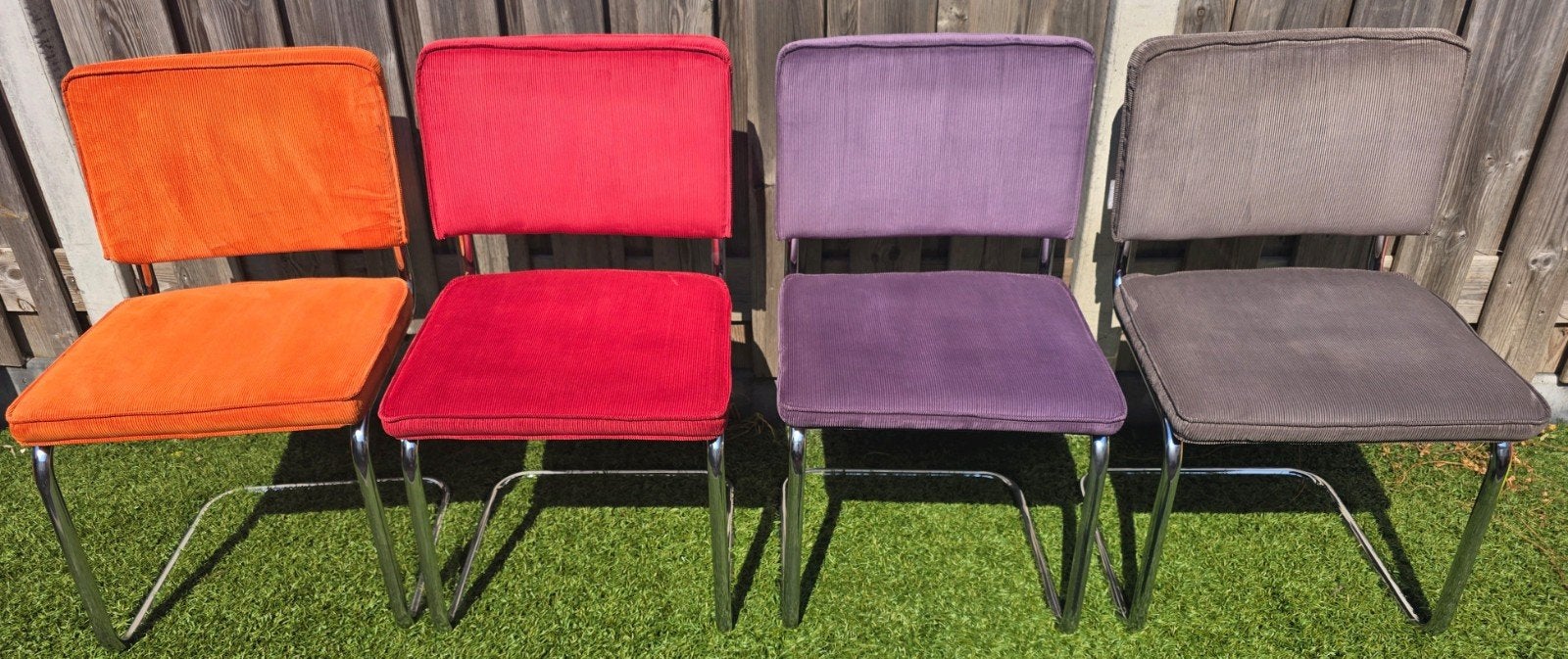 4x Zuiver Ridge Rib ribstof buisframe eetkamerstoel, Ophalen, Zo goed als nieuw, Overige kleuren, Vier