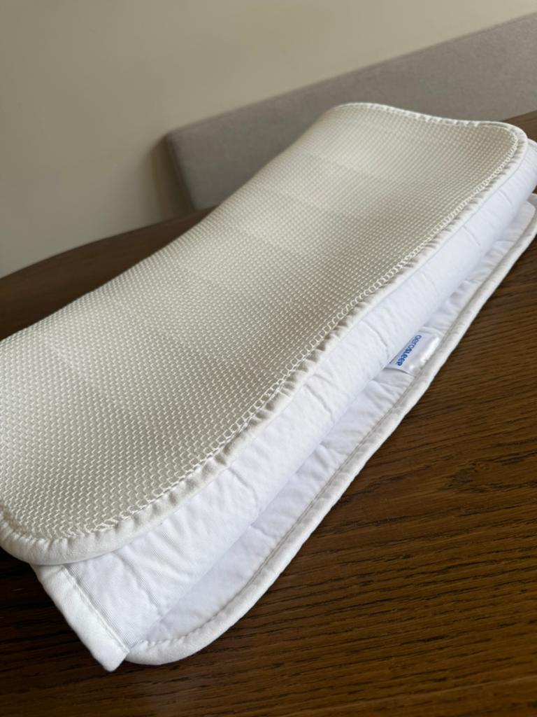 AeroSleep 3D-matrastopper 60x120 + 2 bijbehorende hoeslakens, Kinderen en Baby's, Kinderkamer | Beddengoed, Jongetje of Meisje