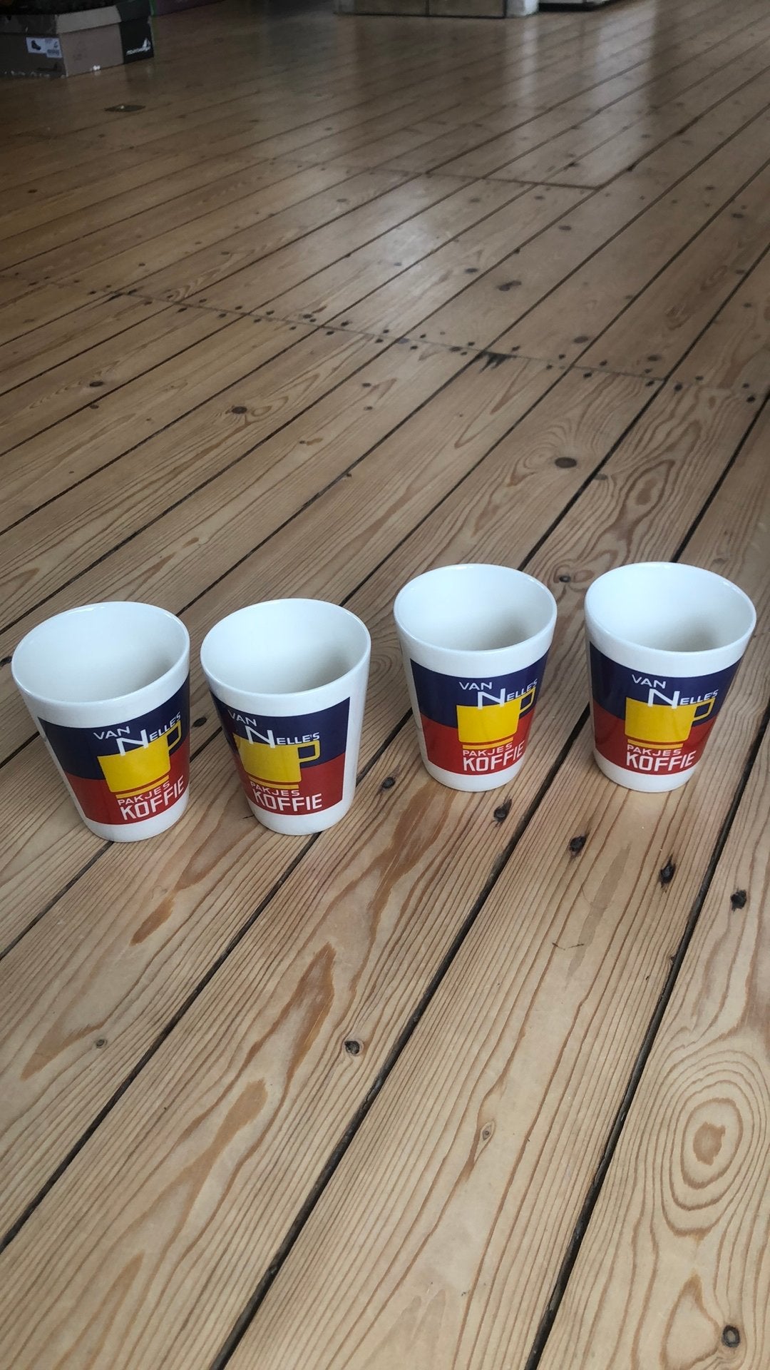 Vier koffiebekers Van Nelle, Ophalen, Mok, Overige stijlen, Glas