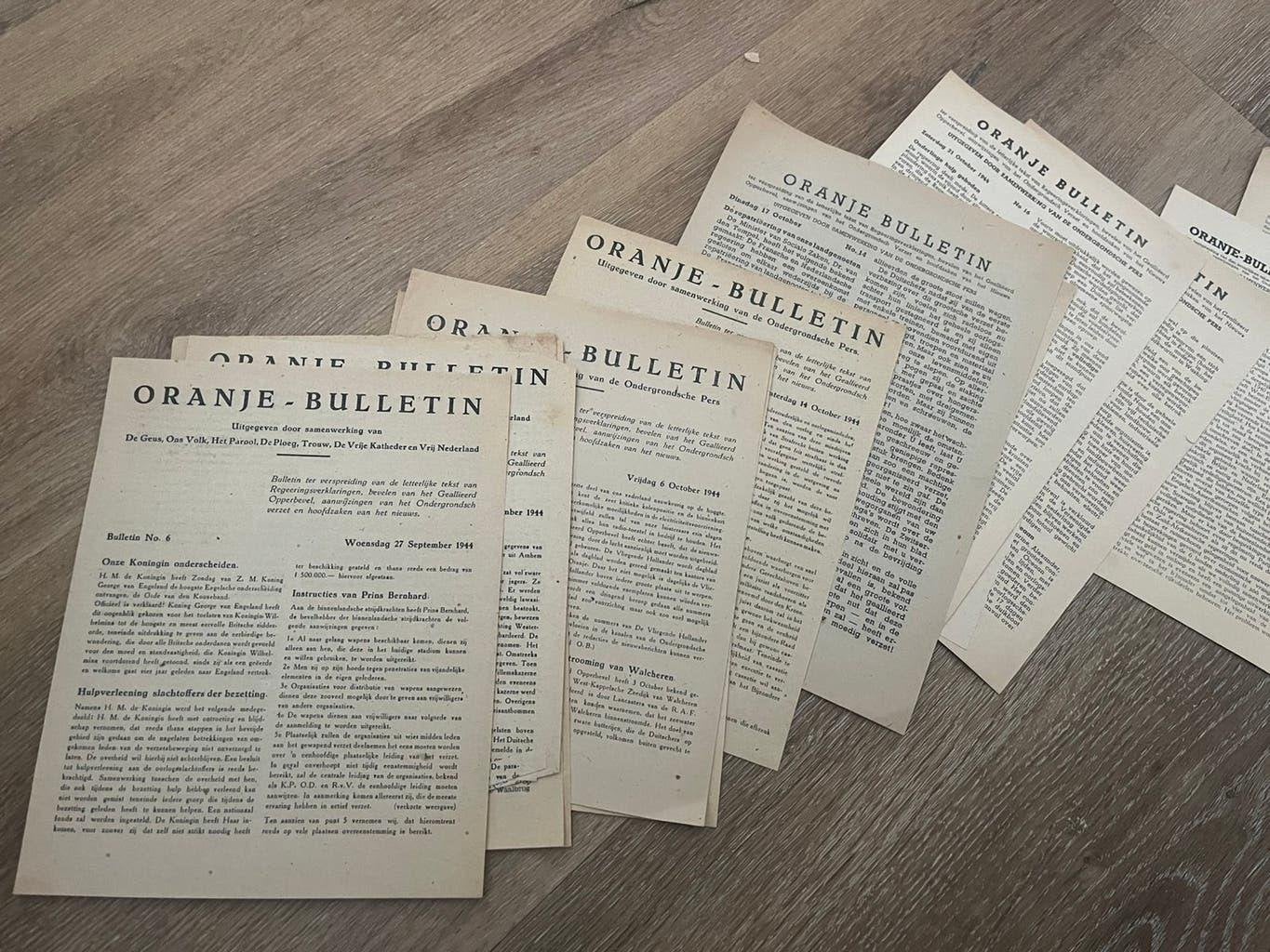 Diverse verzetskrantjes en ander materiaal, Verzamelen, Militaria | Tweede Wereldoorlog, Ophalen of Verzenden, Nederland