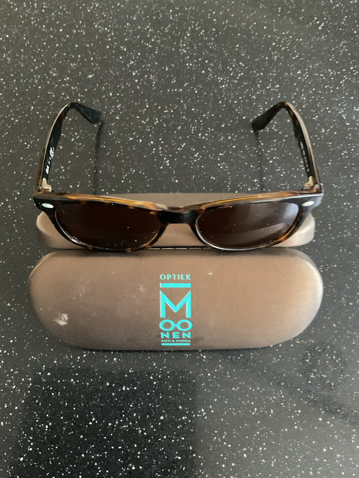 Ray-Ban kinder zonnebril, Ophalen of Verzenden, Zo goed als nieuw, Zonnebril, Bruin