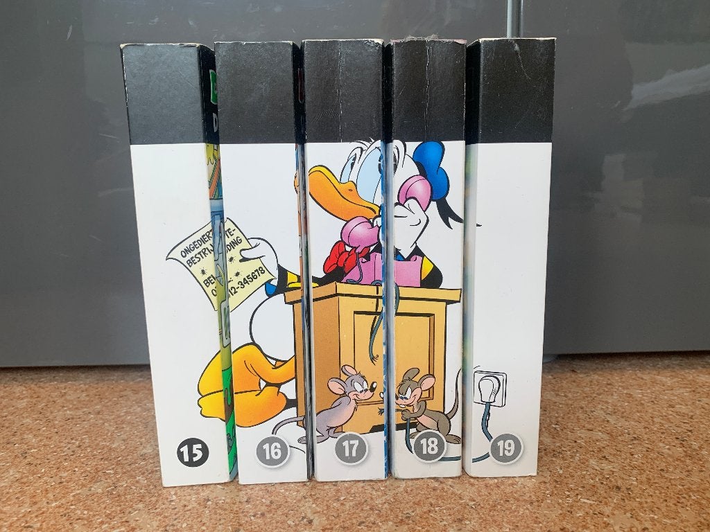 Donald Duck Dubbel pocket thema pocket 15,16,17,18,19, Gelezen, Europa, Ophalen of Verzenden, Meerdere comics