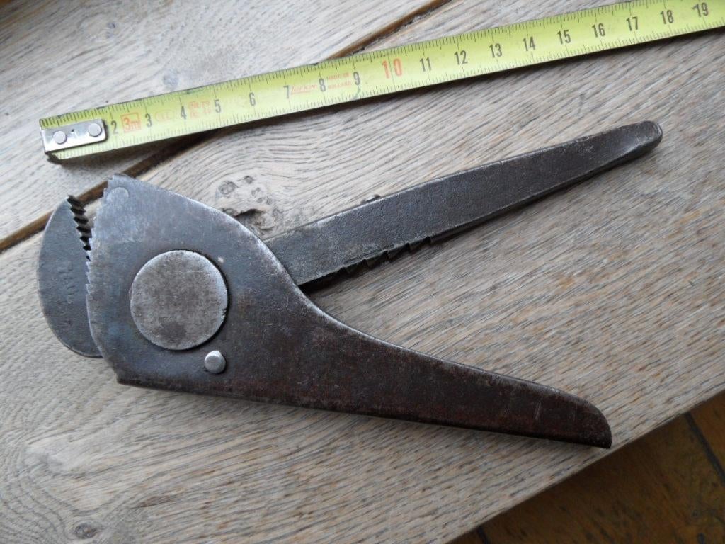 Antieke verstelbare tang met veer Ideal RGM 309658, Ophalen of Verzenden