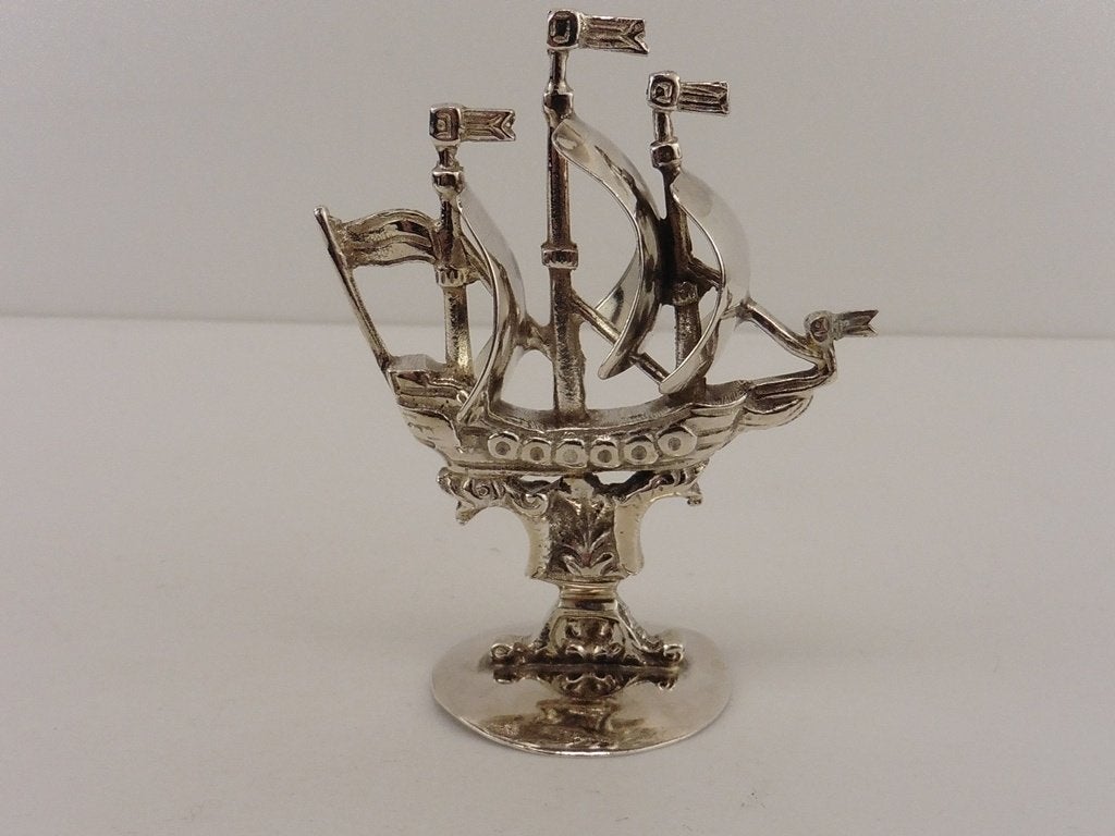 Zilveren miniatuur Zeilschip                            Z116, Ophalen of Verzenden, Zilver