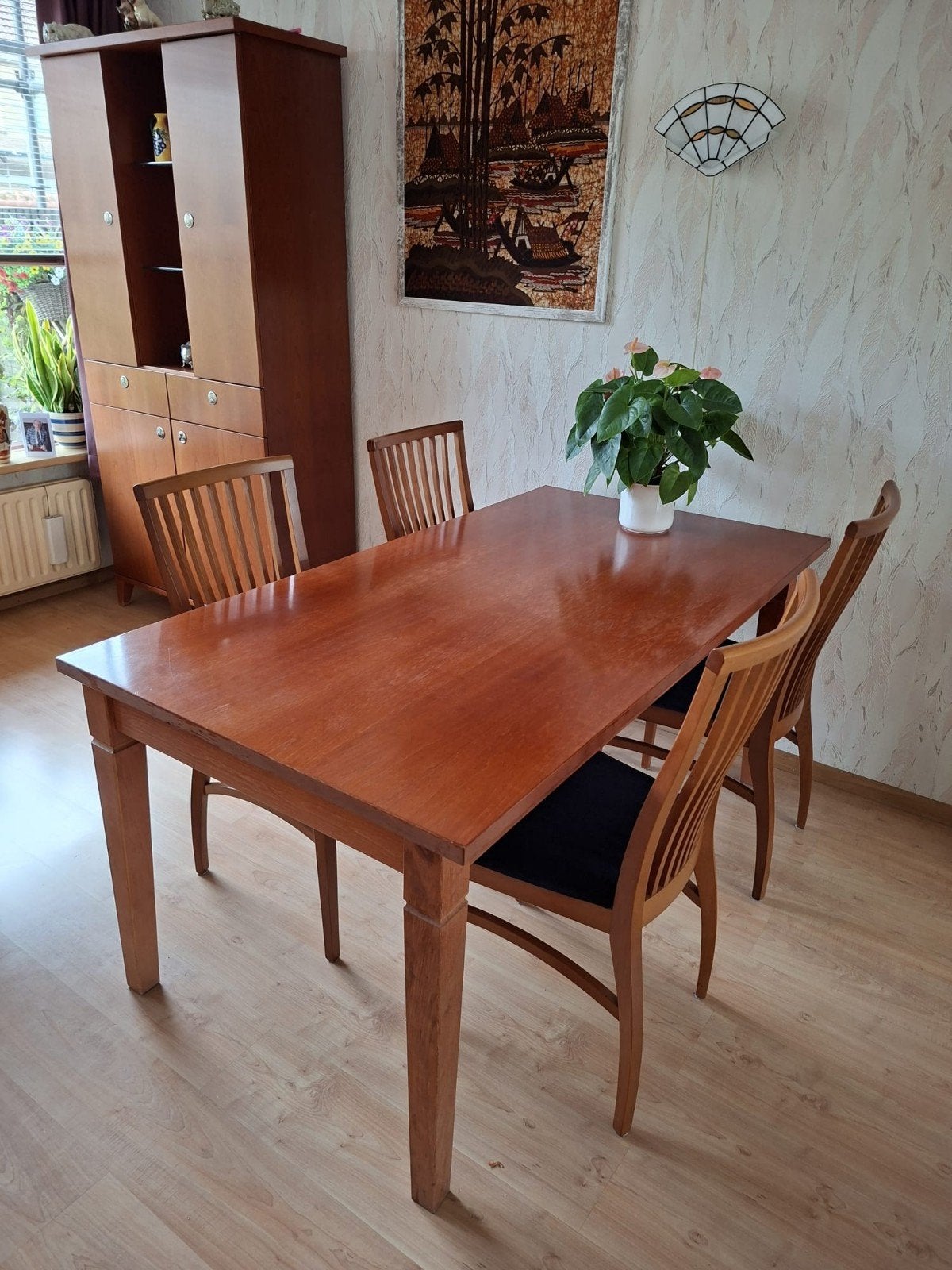 Uitschuifbare eettafel van kersenhout met 4 stoelen, Ophalen, Gebruikt, 50 tot 100 cm, 150 tot 200 cm