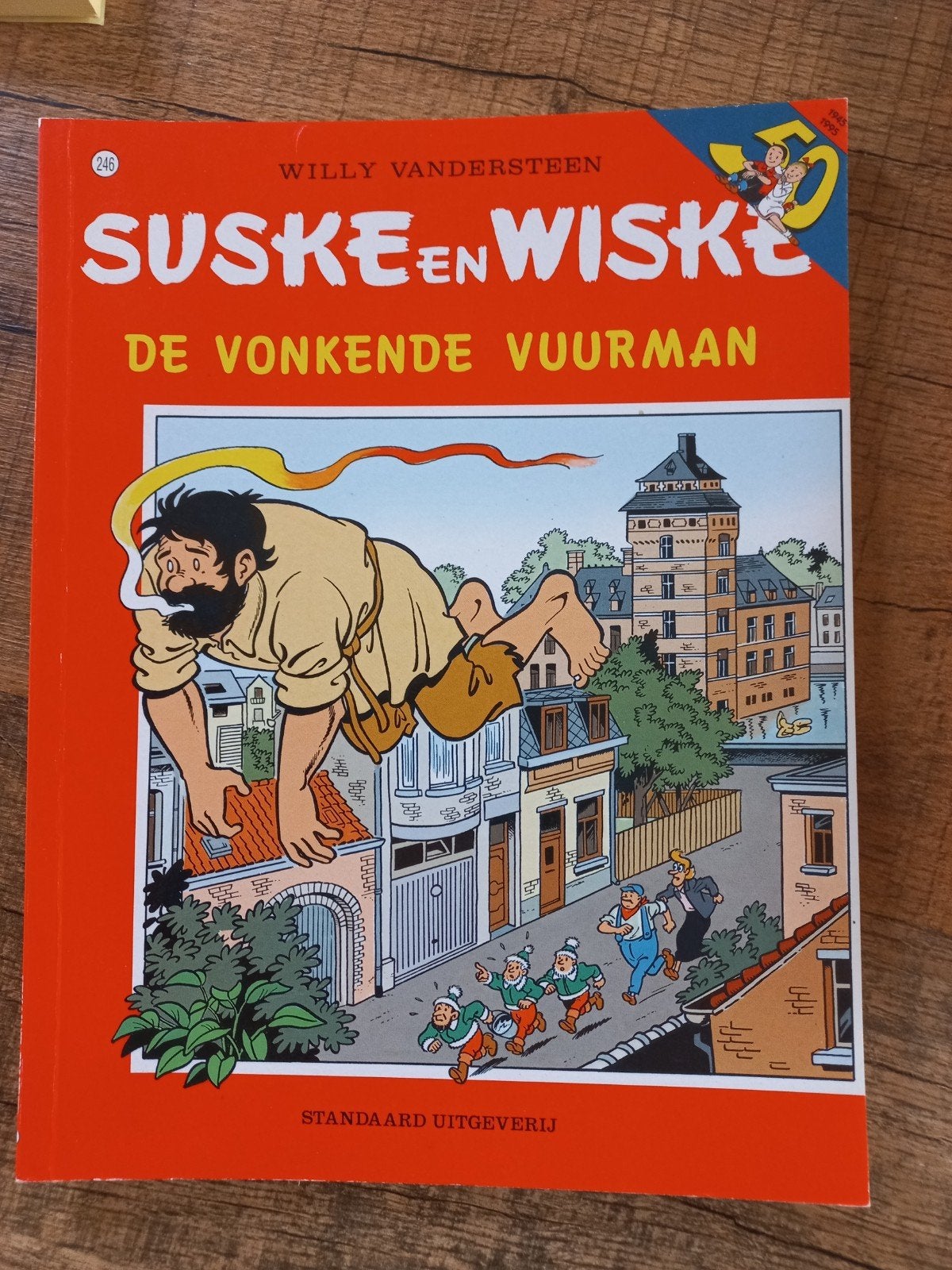 Willy Vandersteen - De vonkende vuurman, Gelezen, Willy Vandersteen, Eén stripboek, Ophalen of Verzenden