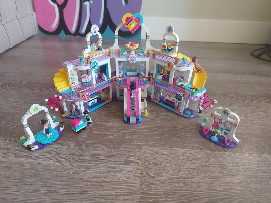 LEGO Friends Winkelcentrum 41450 met boekje, Kinderen en Baby's, Speelgoed | Duplo en Lego, Ophalen of Verzenden, Zo goed als nieuw